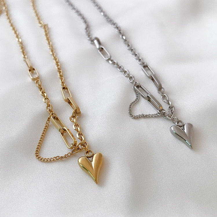 Amour Necklace